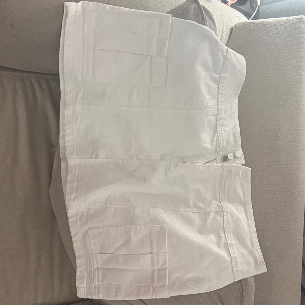 ARULA White Mini Skirt